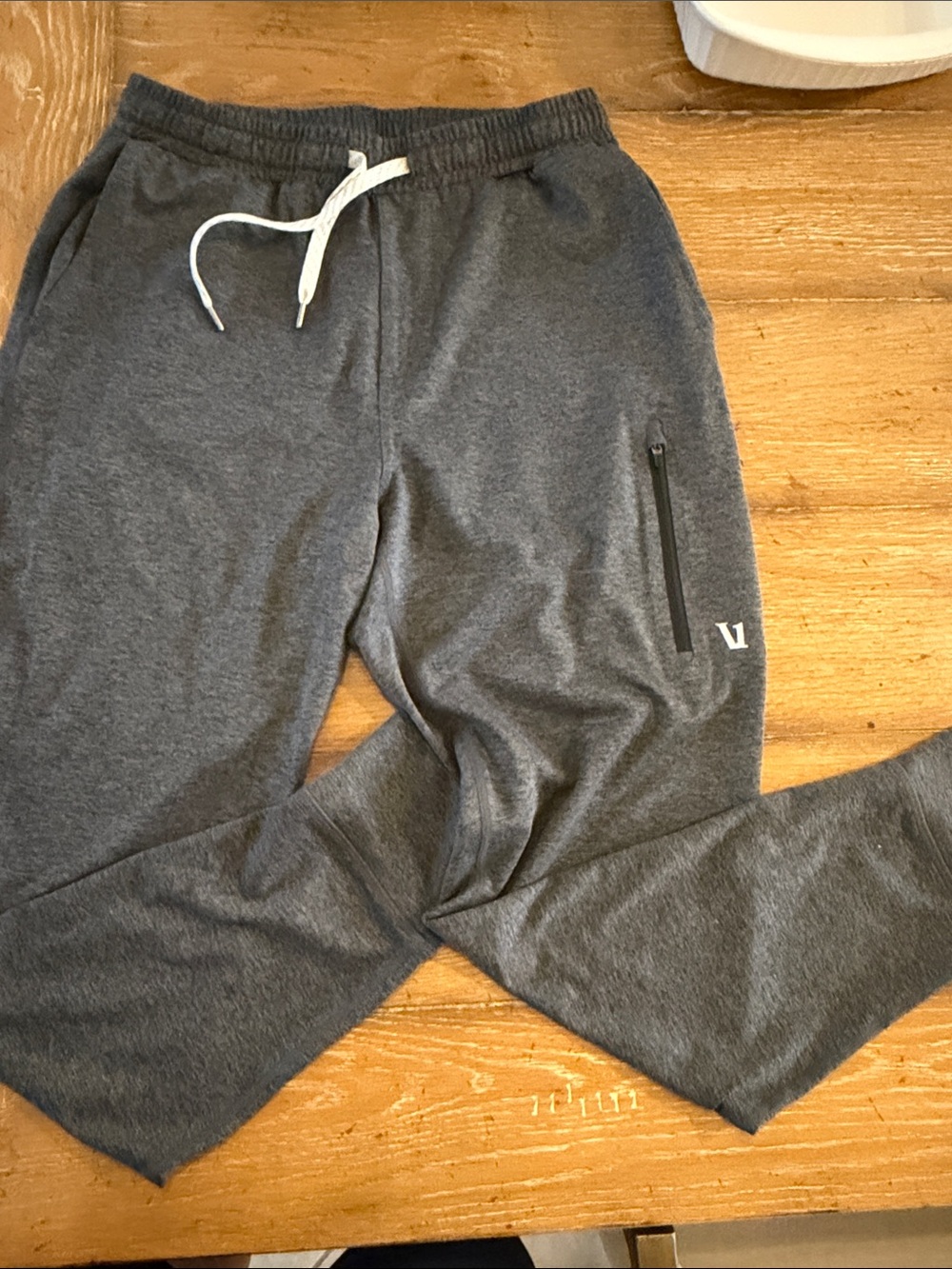 Men's Gray Vuori Drawstring Jogger Pants - Casual Athletic Sweatpants